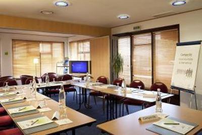 фото отеля Campanile Hotel Chelles