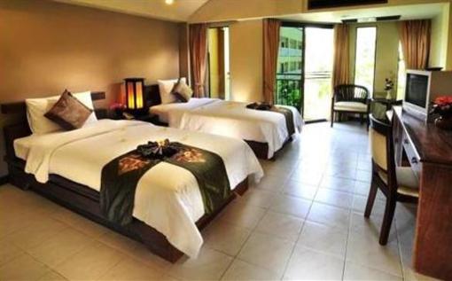 фото отеля Poppa Palace Hotel Phuket