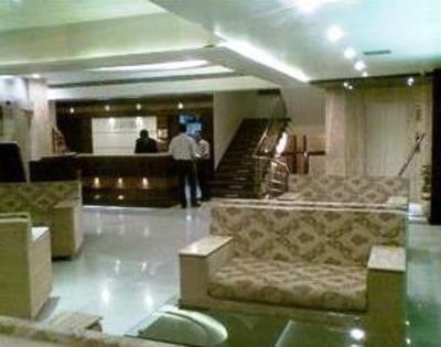фото отеля Hotel Ravisha Continental