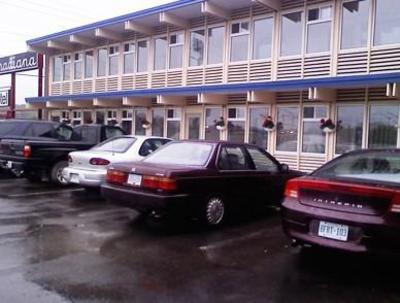 фото отеля Canadiana Motel Sudbury