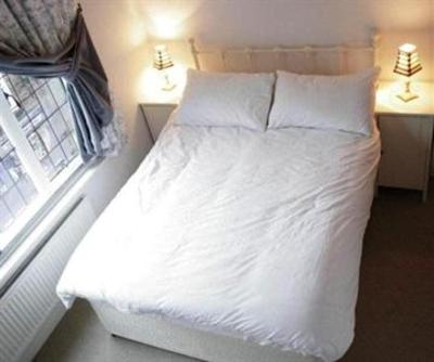 фото отеля Lucroft Guesthouse