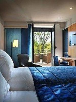 фото отеля Baud Hotel Bonne