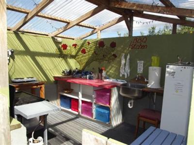 фото отеля Kiwiana Backpackers Hostel