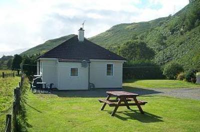 фото отеля Creagmhor Chalets