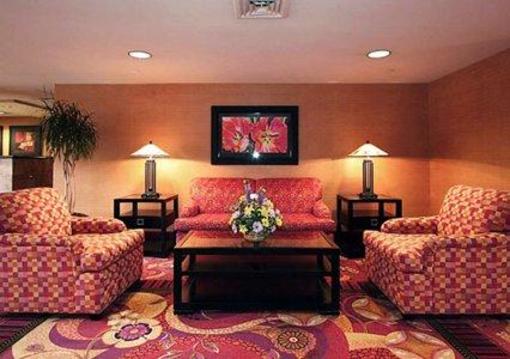 фото отеля Comfort Inn & Suites - York