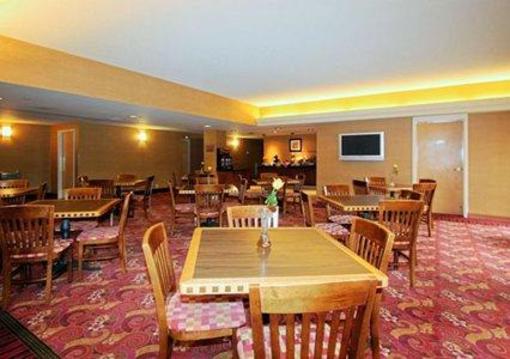фото отеля Comfort Inn & Suites - York