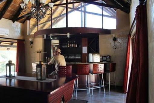 фото отеля Morokolo Game Lodge