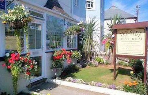 фото отеля Tee-Side Guest House