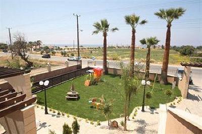 фото отеля Avillion Holiday Apartments Paphos