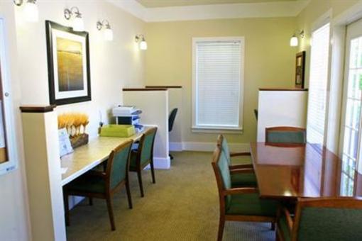 фото отеля Riverview Landing Apartments Eagleville