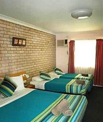 фото отеля Kilcoy Gardens Motor Inn