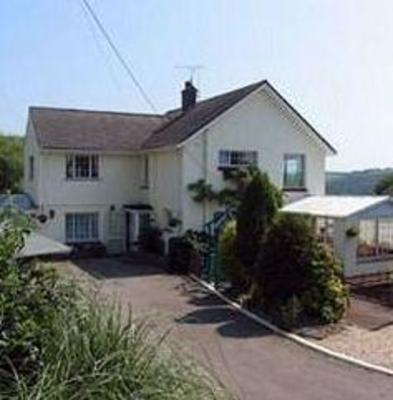 фото отеля Dovers House B&B Looe