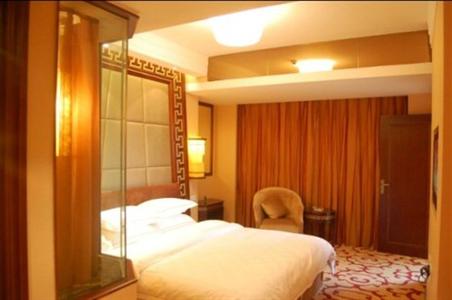фото отеля Jiuzhaigou Hotel