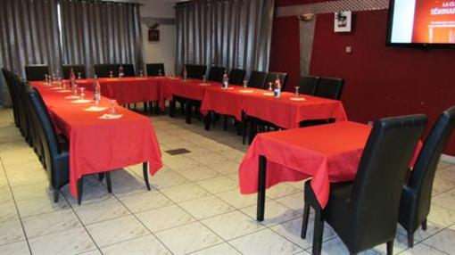 фото отеля Hotel Central Restaurant La Cloche