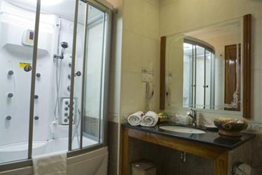 фото отеля Angkor Holiday Hotel