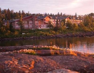 фото отеля Cove Point Lodge