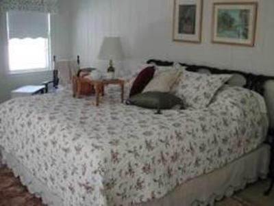 фото отеля Lighthouse Inn Bed & Breakfast and Cottages