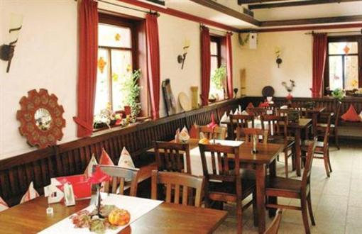 фото отеля Landhotel Lindenhof Grevenbroich