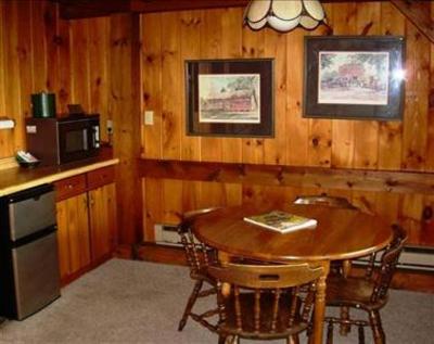 фото отеля Archer's Mountain Inn