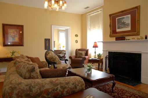 фото отеля Inn at Hunt Phelan