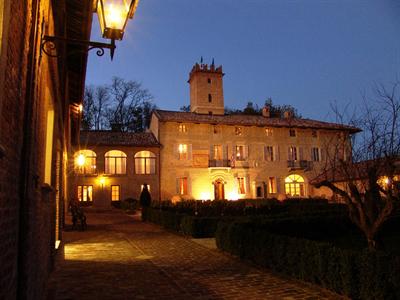 фото отеля Castello Di Razzano Hotel Alfiano Natta