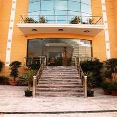 фото отеля Hotel Le Aster Gurgaon