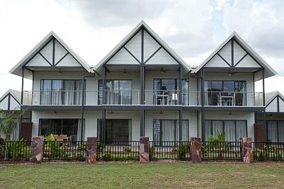 фото отеля Freshwater East Kimberley Apartments