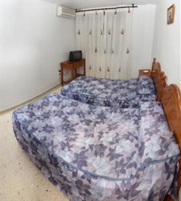 фото отеля Hostal Mediterraneo Torre del Mar