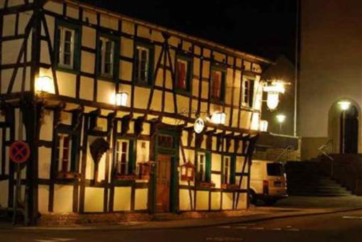 фото отеля Hotel zum Schwan Metternich Weilerswist
