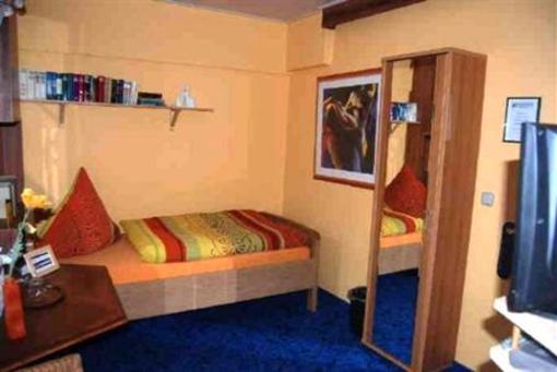 фото отеля Hotel zum Schwan Metternich Weilerswist