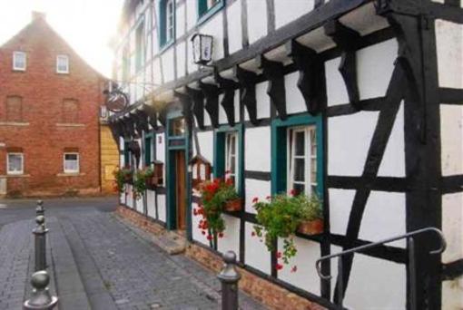 фото отеля Hotel zum Schwan Metternich Weilerswist