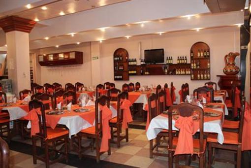 фото отеля Cumbre Hotel