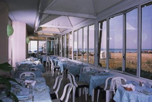 фото отеля Hotel La Bussola Jesolo