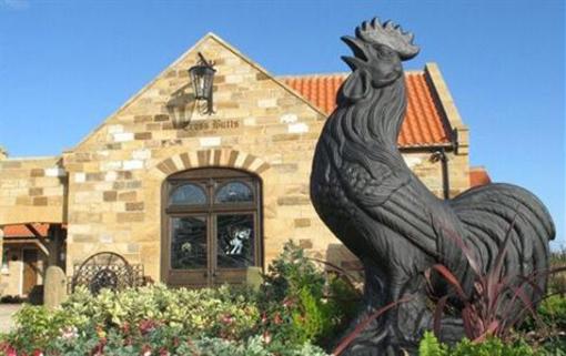 фото отеля Crossbutts Stable Restaurant with Courtyard Rooms