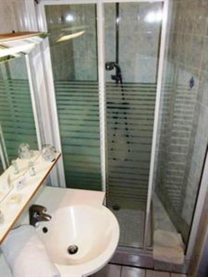 фото отеля Les Platanes Hotel Villeneuve-sur-Lot