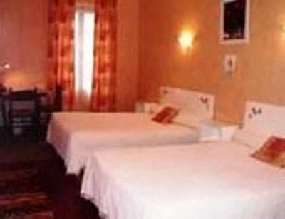 фото отеля Les Platanes Hotel Villeneuve-sur-Lot
