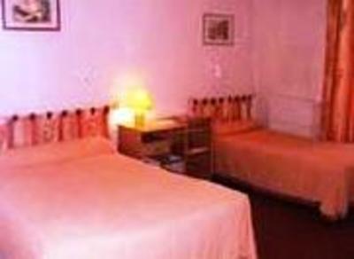 фото отеля Les Platanes Hotel Villeneuve-sur-Lot