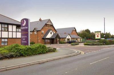 фото отеля Premier Inn Central South East Chester