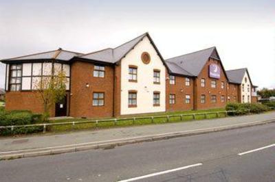фото отеля Premier Inn Central South East Chester