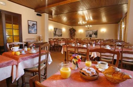 фото отеля Hotel St-Georges Saint-Jean-de-Maurienne