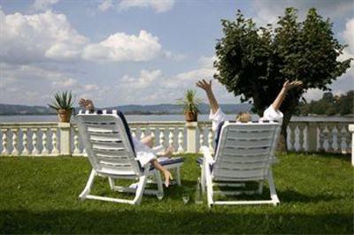 фото отеля Seehotel Grauer Bar Kochel am See