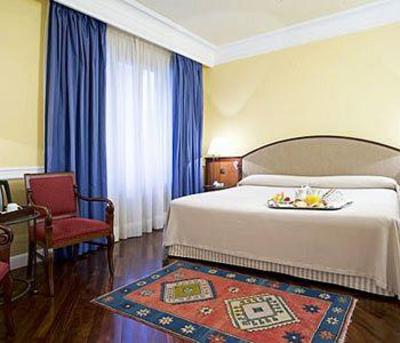 фото отеля NH Gran Hotel