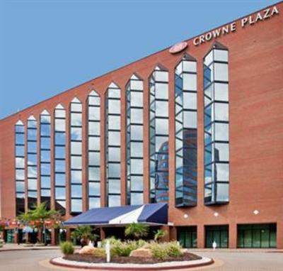 фото отеля Crowne Plaza Hampton Marina