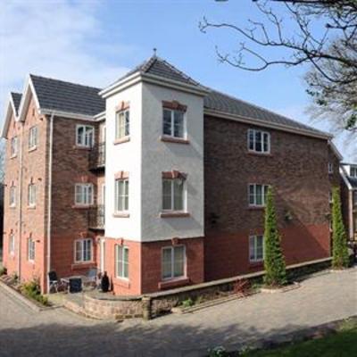 фото отеля Newstead Woods Apartments Woolton Liverpool
