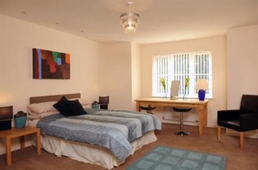 фото отеля Newstead Woods Apartments Woolton Liverpool