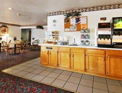 фото отеля Super 8 Motel Fairmont (West Virginia)