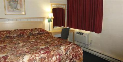 фото отеля Relax Inn Elmira