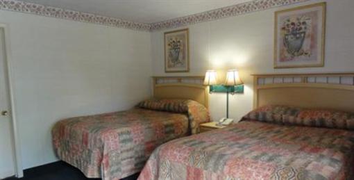 фото отеля Relax Inn Elmira