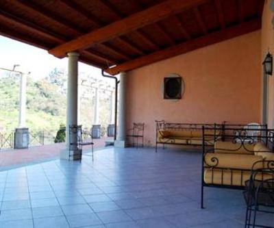 фото отеля Agriturismo Le Rocche San Piero Patti