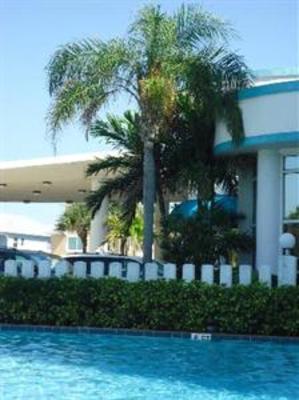фото отеля Discovery Beach Resort